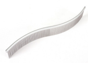TALASASTI ČEŠALJ SA ALUMINIJUMSKOM DRŠKOM LAK KAO PERO 25 CM