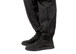 TIKIMA CRNE PANTALONE SA LASTIŠEM GALERIA