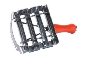  EUROFARM METALNA ČEŠAGIJA SA DELOM ZA ČEŠLJANJE REPA ZA GOVEDA I KONJE
