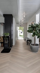 Pardoseala LVT SPC Kahrs Whinfell Herringbone 720x120x5 mm - Img 3