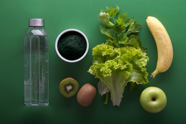 Detoxifierea corpului după sărbători: beneficii, sfaturi simple și produse