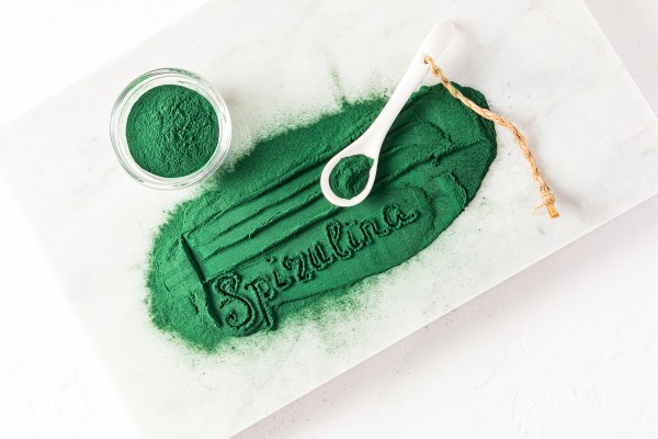 Spirulina: Beneficii, compoziție nutritivă și contraindicații