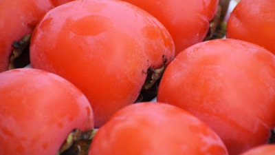 Kaki: Beneficii, proprietăți nutriționale și moduri de consum
