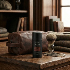 Cremă de față bărbătească Thistle & Black Pepper cu acid hialuronic