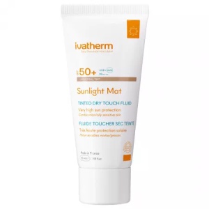 Fluid matifiant colorat cu protectie solara SPF50+ Sunlight Mat Tinted Dry Touch, 50ml, Ivatherm