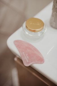 Gua sha din quartz roz, Meloni - Img 5
