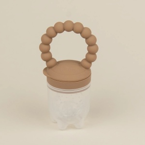 Suzeta bebelusi pentru fructe cu maner din silicon- Camel, Little Prints