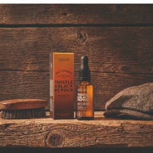 Ulei de barbă bărbătesc Thistle & Black Pepper cu jojoba și avocado