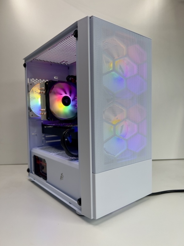 PC Gaming Esențial cu RTX 2070 8GB, Intel i5-10600, 16GB DDR4, SSD 500GB, HDD 2TB, Sursă 600W