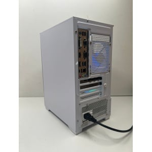 PC Gaming Vanguard | Intel i5-14400F | 16GB DDR5 | B760 | 1TB NVMe (2x512GB) | RTX 5050 8gb | Aura GC9M White - Img 10