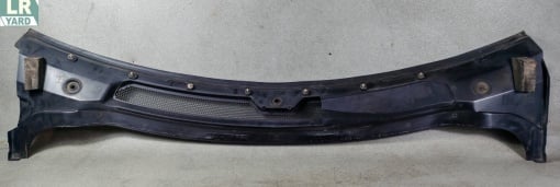 Grila stergatoare LHD DISCOVERY 3 2005-2009; DISCOVERY 4 2010-2016; RANGE ROVER SPORT 2005-2009; RANGE ROVER SPORT 2010-2013 LR096164 5H22-01444-FA