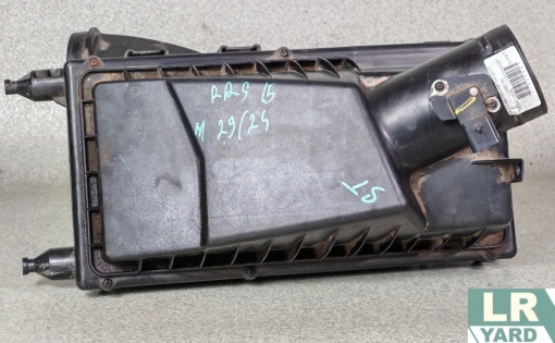 Left air filter housing 4.4 TDV8 LR095790