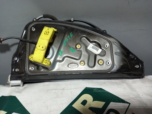 Rear right-hand crane FREELANDER 2 2006-2014 LR002211