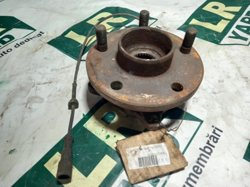 Rear wheel hub DISCOVERY 2 1998-2004 TAY100050