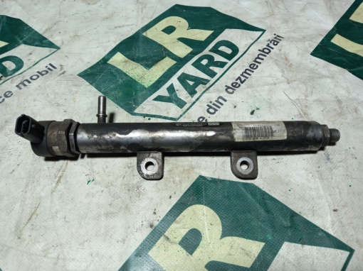 Left injector rail 3.0 TDV6 Gen1 Euro5 3.0 TDV6 Gen1 Euro5 LR040877 with sensor 9X2Q9D280EA