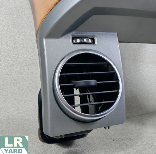 Grila ventilatie centru dreapta DISCOVERY 3 2005-2009 JBD500140WCQ 5H22-01454-FA