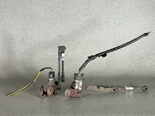 Senzor nivel spate RANGE ROVER 2010-2012 LR023654 AH42-5A955-BD