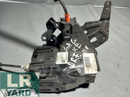 Jaguar XE RANGE T2R21031 RHD front RHD Jaguar XE RANGE T2R21031