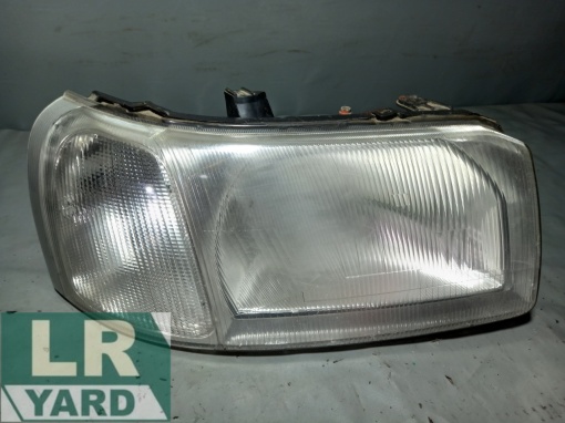 Right headlight XBC500940 Headlight - broken catch