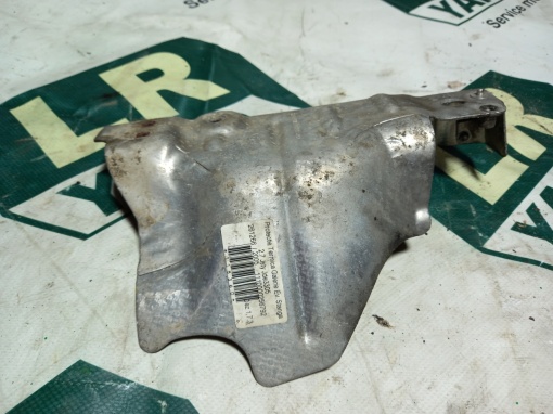 Thermal protection for left front gallery 2.7 TDV6 2.7 TDV6 Jaguar S-TYPE JDE3305