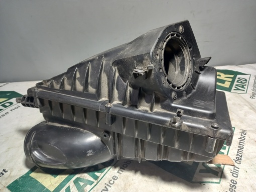 Carcasa filtru aer Motor 3.0 TDV6 Gen2 Euro6; Motor 3.0 Benzina V6 Supercharged RANGE ROVER 2013-2022; RANGE ROVER SPORT 2014-2022; DISCOVERY 5 2017≥ LR095789 CPLA-9600-DC