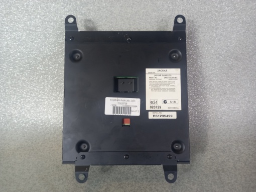 Amplificator audio JSTY; JXJ03 C2C25736 2R83-18C808-BA
