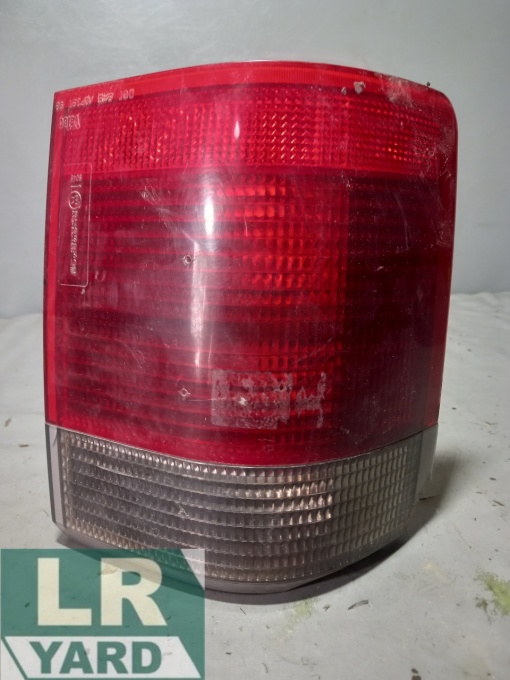 Stop stanga caroserie XFB101730 R+A Colt rupt/ Fisurat 1H4Z-13404-MA