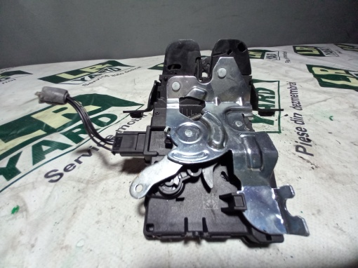 Jaguar XE RANGE boot lid lock T2H1784