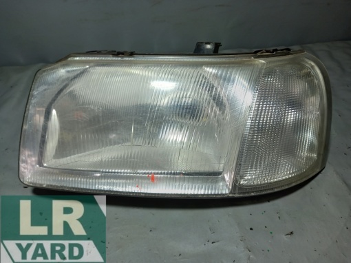 Left headlight XBC000290 Broken catches - Img 1