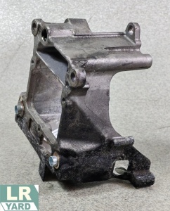 Injection pump bracket 3.0 TDV6 Gen1 Euro5; 3.0 TDV6 Gen2 Euro6 LR083612 9X2Q9A361CB - Img 2