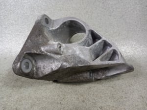 4.4 TDV8 left engine bracket LR075190 CPLA-6061-DC - Img 2