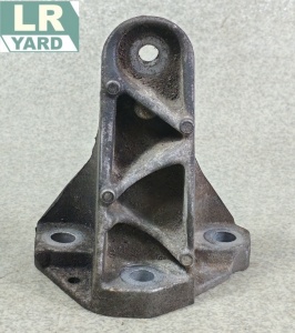 Left engine bracket 2.7 TDV6; 3.0 TDV6 Gen1 Euro5 Jaguar XF; Jaguar XJ >2010; Jaguar XJ >2003 Jaguar S-TYPE JDE38460 5R836061BA