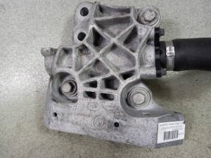 Suport motor dreapta Motor 2.0 Ingenium Benzina; Motor 2.0 Ingenium DTD; Motor 2.0 Ingenium DTA RANGE ROVER EVOQUE 2012-2018; DISCOVERY SPORT ≥2015 LR072044 GJ32-6030-AA
