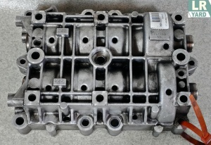 Carcasa cu arbori balansieri Motor 2.2 TD4/SD4 LR054285 6G9Q-6D356-AB - Img 1