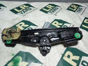 Jaguar XE RANGE T4N19512 Rear Cranes - Img 2