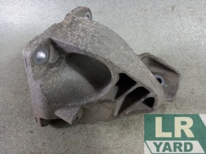 Suport motor stanga Motor 4.4 TDV8 LR075190 CPLA-6061-DC, LR075190