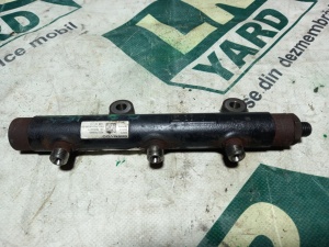 Rampa injectoare dreapta E4 Motor 2.7 TDV6 LR005551 7H2Q-9D280-DD - Img 2