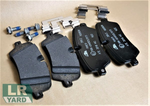 Rear brake pad set LR036574