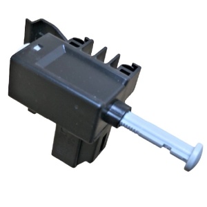 Brake circuit breaker LR003563 Facet