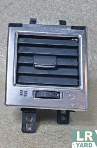 Grila ventilatie centru stanga RANGE ROVER SPORT 2010-2013 LR014953