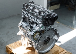 Motor 2.0 diesel 204DTD longitudinal Jaguar F-Pace ; Jaguar XE ; Jaguar XF ; Range Rover Velar ; Discovery 5 , 180 CAI