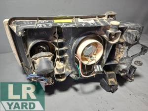 Right headlight XBC105940 Headlight - broken catch - Img 2