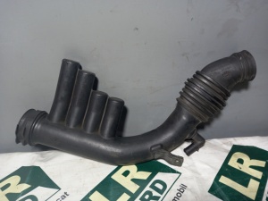 Air duct 2.2 TD4/SD4 FREELANDER 2 2006-2014 LR009801 - Img 2
