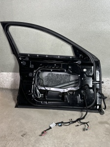 Jaguar XF left front door C2Z2061 8X23F20125AB - Img 2