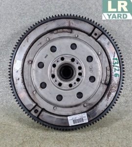 Volanta cu masa dubla cutie viteze manuala FREELANDER 2 2006-2014 LR014072 AH52-6477-AA