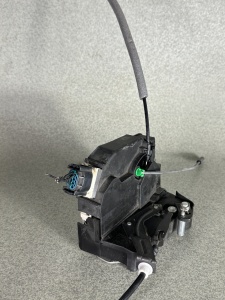 Broasca stanga spate RANGE ROVER 2002-2009; RANGE ROVER 2010-2012 LR013381 3H42-26413-AB - Img 2