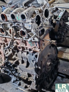 Engine without accessories 2.2 TD4/SD4 LR001345 - Img 2