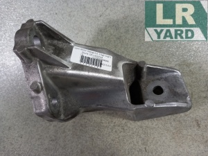 Suport motor stanga Motor 3.0 TDV6 Gen1 Euro5; Motor 3.0 TDV6 Gen2 Euro6 RANGE ROVER 2013-2022; RANGE ROVER SPORT 2014-2022; DISCOVERY 5 2017≥ LR033184 CPLA-6061-CB