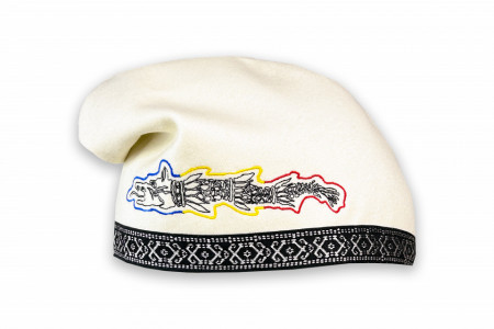 Caciula dacica crem cu broderie tricolor