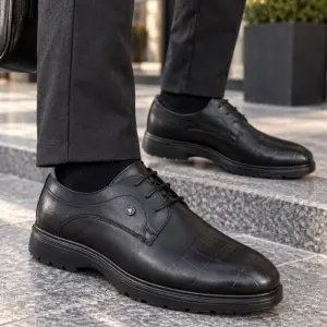Crne kožne elegantne muške cipele sa kockice napred 5981